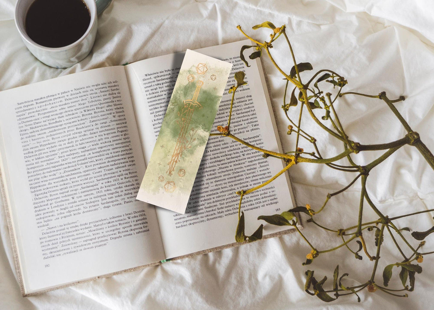 Golden Blade of Fate – Sword & D20 Foil Bookmark for Adventurers