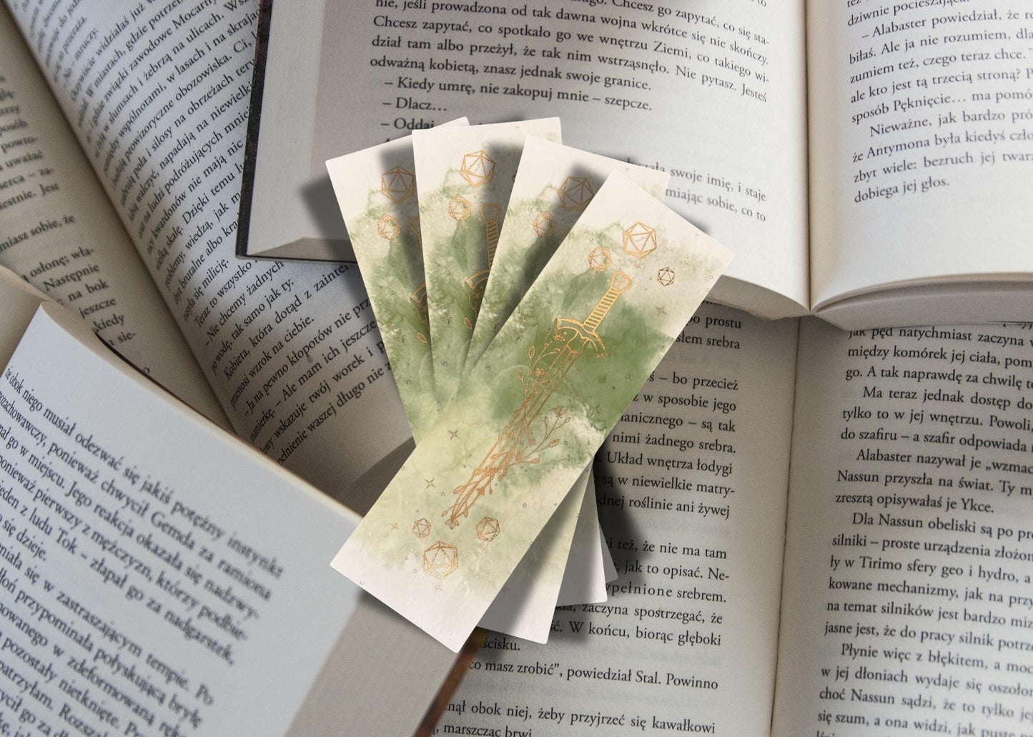 Golden Blade of Fate – Sword & D20 Foil Bookmark for Adventurers