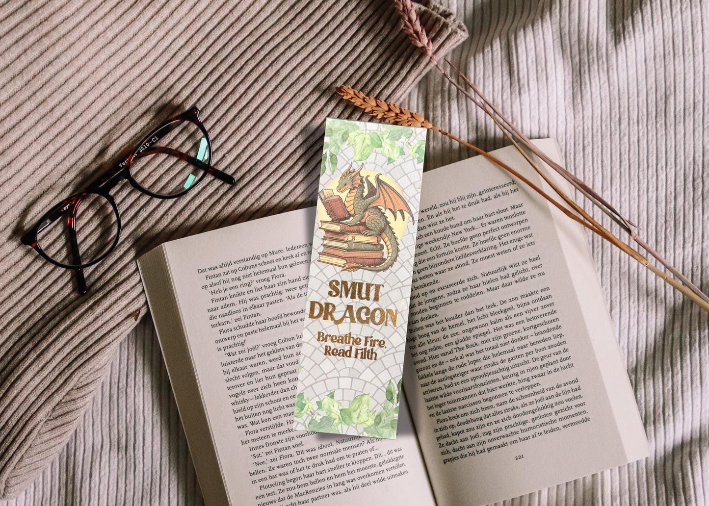 Smut Dragon – Gold Foil Fantasy Bookmark for Spicy Book Lovers