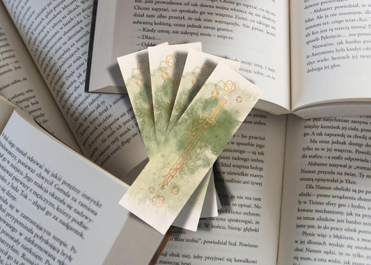 Golden Blade of Fate – Sword & D20 Foil Bookmark for Adventurers